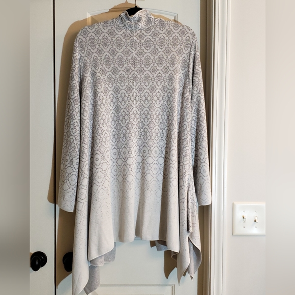Ruby Rd. Festive Drape Front Cardigan Silver Ombre Pattern 3X - Picture 2 of 8